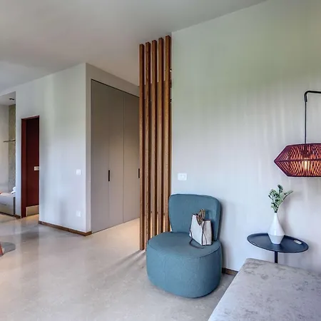 Wonder Suite With Balcony Walk To Sorrento Downtown By Feeling Italy * Сорренто