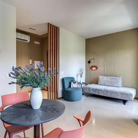 Wonder Suite With Balcony Walk To Sorrento Downtown By Feeling Italy Апартаменти