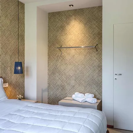 Апартаменти Wonder Suite With Balcony Walk To Sorrento Downtown By Feeling Italy Сорренто