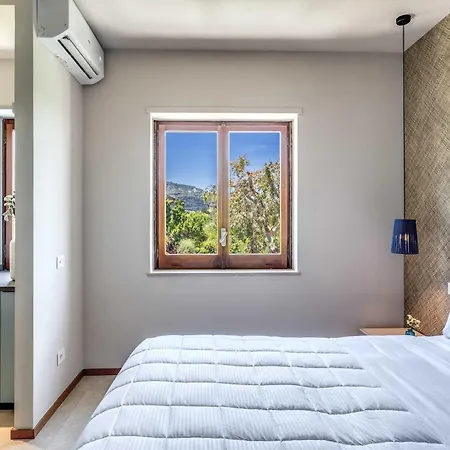 Апартаменти Wonder Suite With Balcony Walk To Sorrento Downtown By Feeling Italy Сорренто